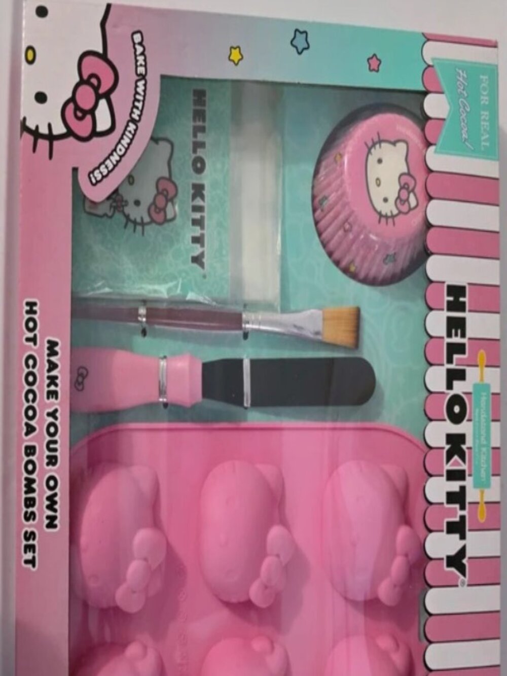 Hello Kitty Hot Cocoa Bombs Set
